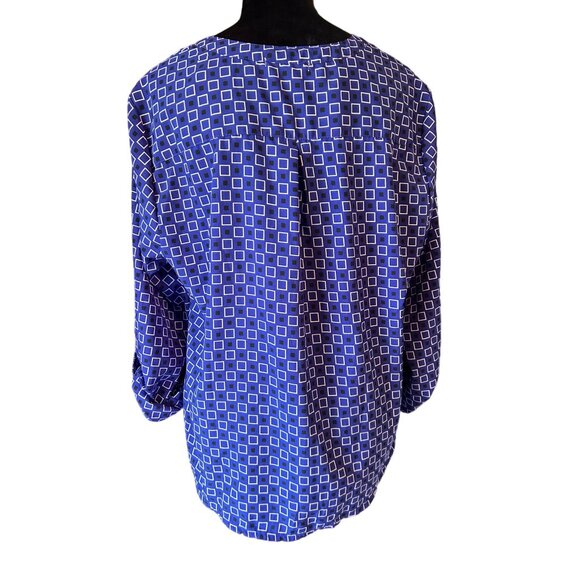 Notations Blue and White Box Pattern, XL Adjustable Sleeves - Picture 4 of 5